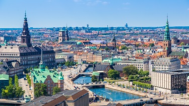 Vue aérienne de Copenhague un beau jour d’été