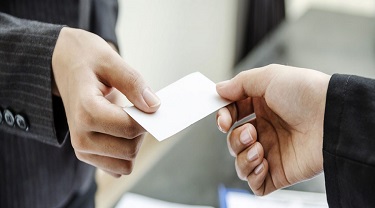 Trouver des clients étrangers et les garder