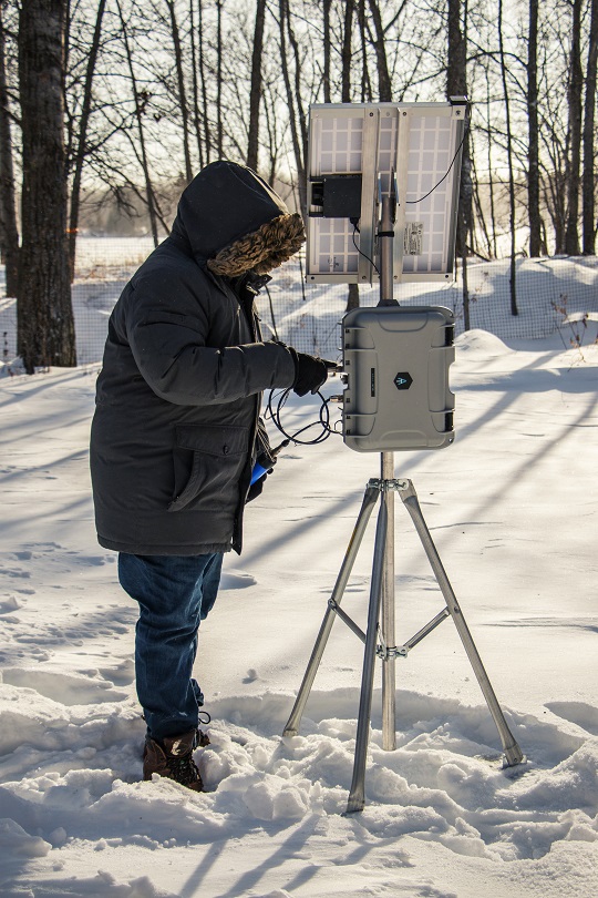 Man operating the AquaHive